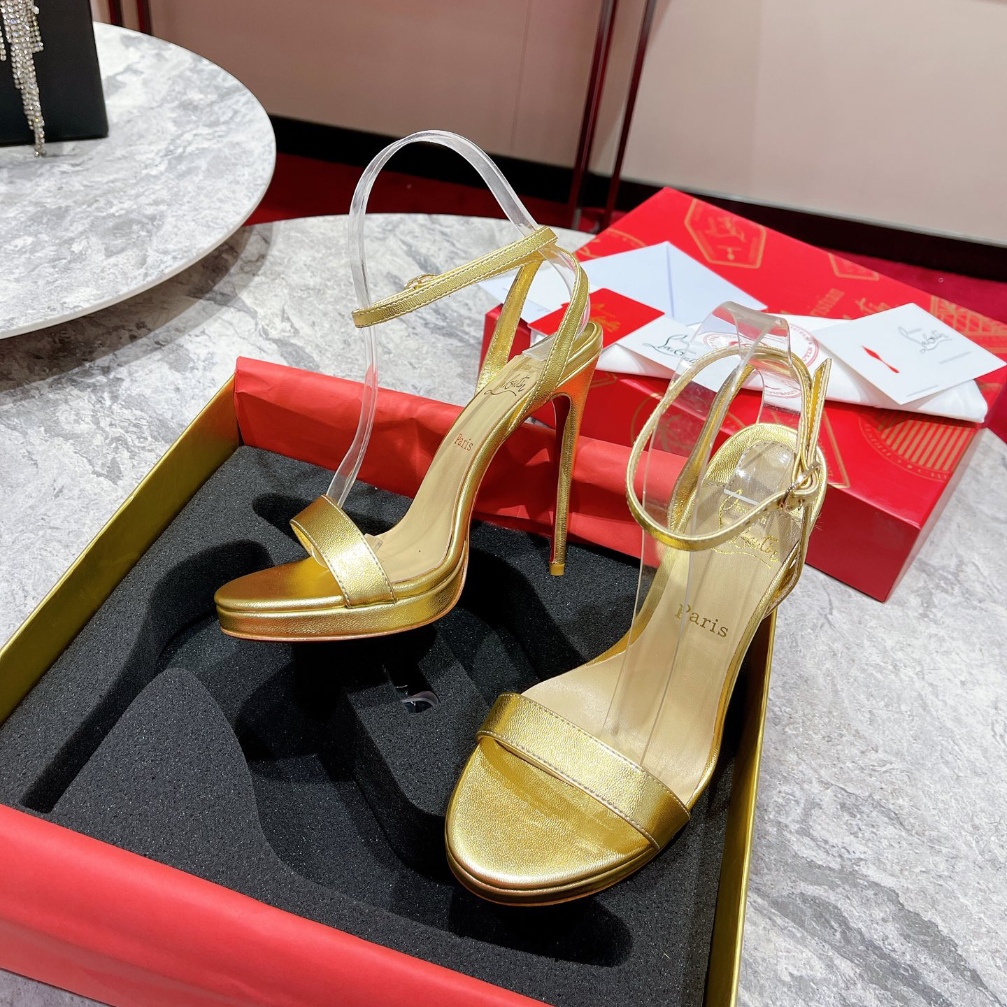 Christian Louboutin   Loubi Queen Sandal(12CM) - PerfectKickZ