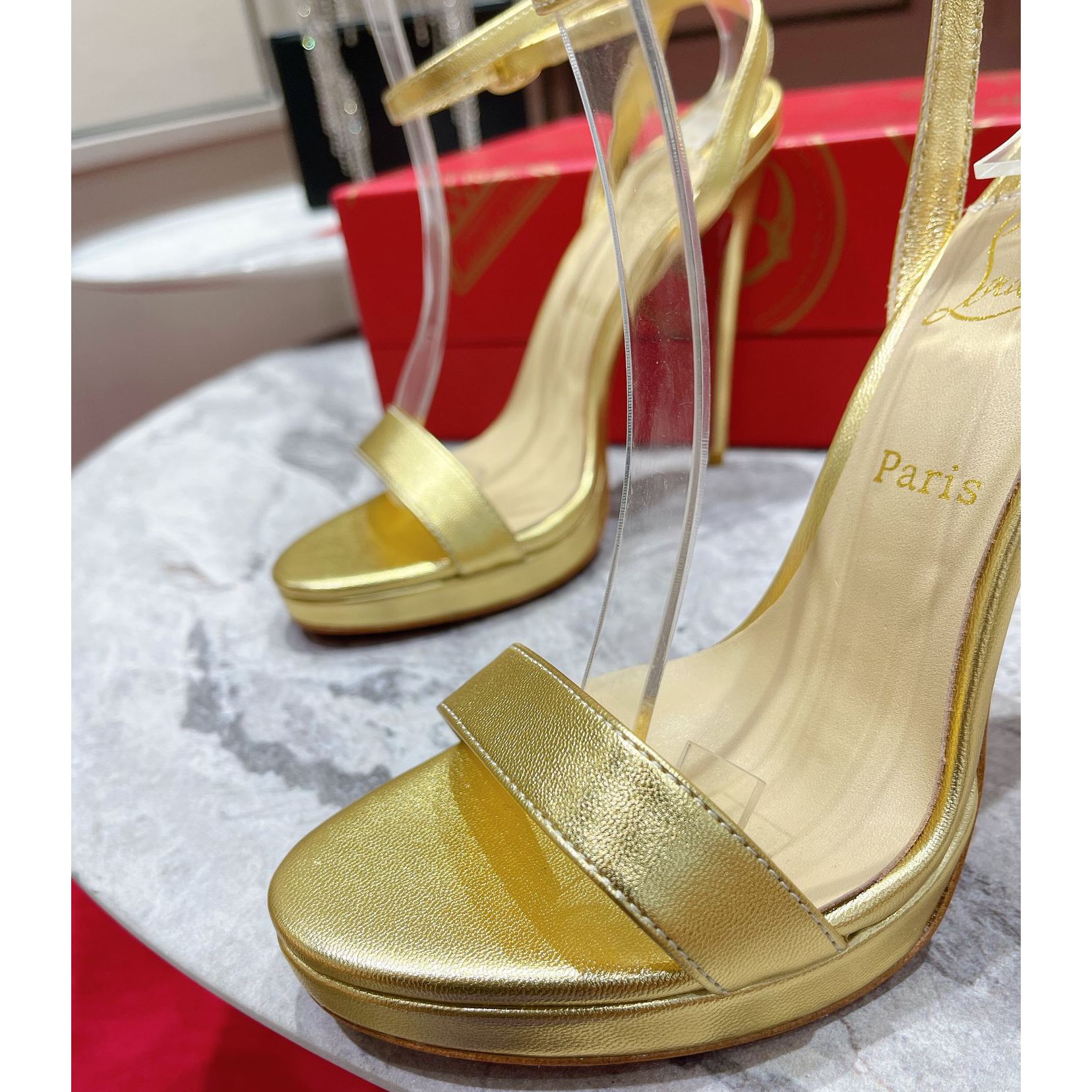 Christian Louboutin   Loubi Queen Sandal(12CM) - PerfectKickZ