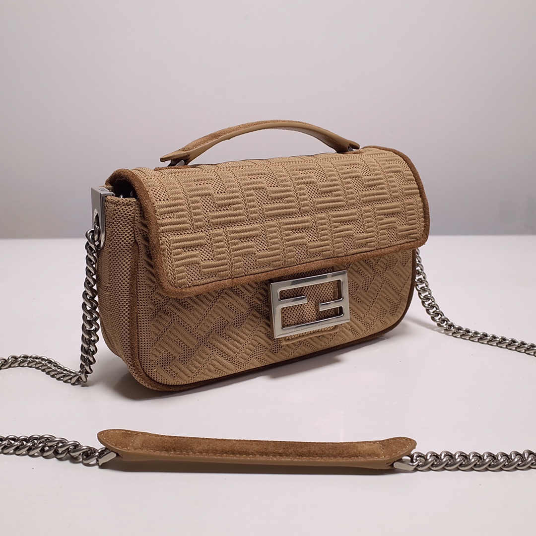 Fendi Iconic Medium Baguette Bag With Chain  (24-14.5-7CM)   8BR793 - PerfectKickZ