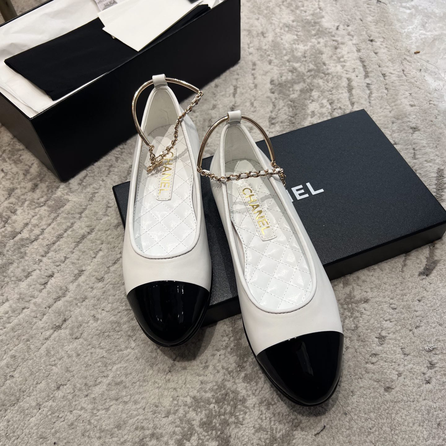 Dior Lambskin & Patent Calfskin Black Ballerinas - PerfectKickZ
