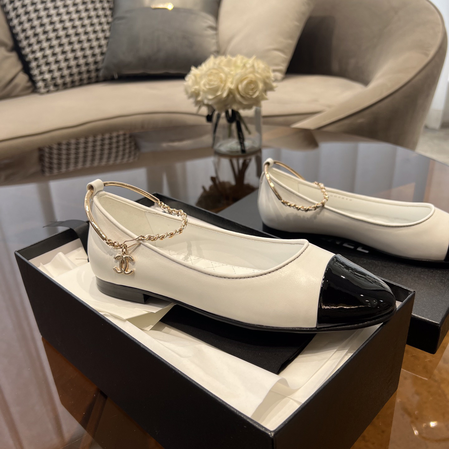 Dior Lambskin & Patent Calfskin Black Ballerinas - PerfectKickZ