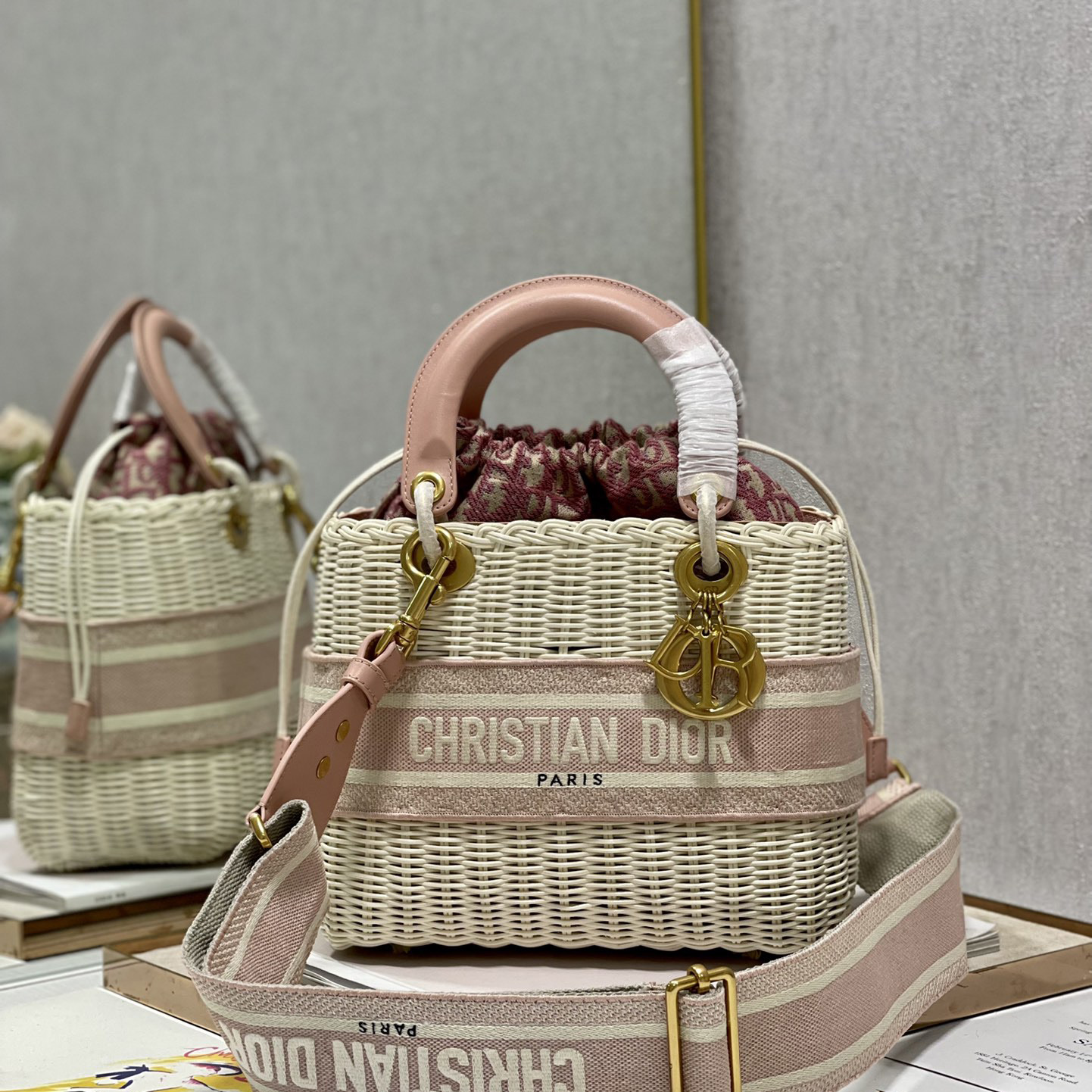 Dior Medium Lady Dior Bag(24-20-11cm) - PerfectKickZ