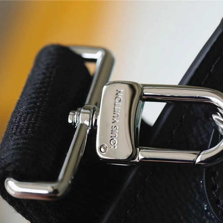 Louis Vuitton Monogram  Shoulder Bag(22-14.5-4.5cm)   - PerfectKickZ