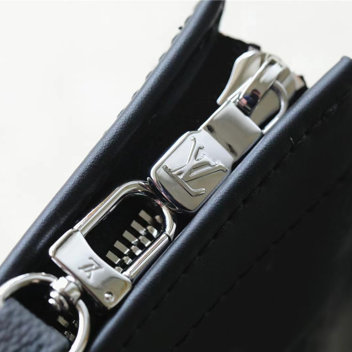 Louis Vuitton Monogram  Shoulder Bag(22-14.5-4.5cm)   - PerfectKickZ