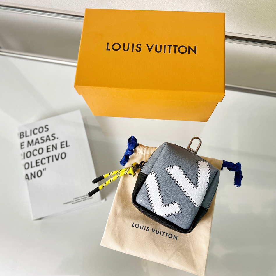 Louis Vuitton Colour Blocks Squared Pouch  M00739 - PerfectKickZ