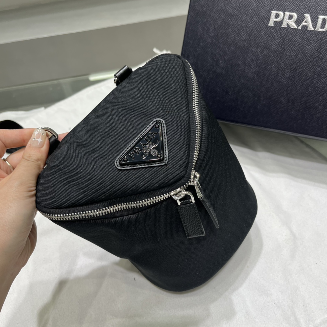 Prada Re-Nylon And Leather Shoulder Bag - 