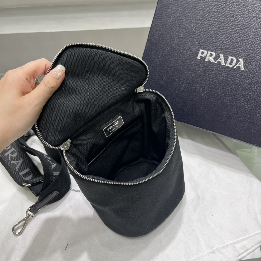 Prada Re-Nylon And Leather Shoulder Bag - 