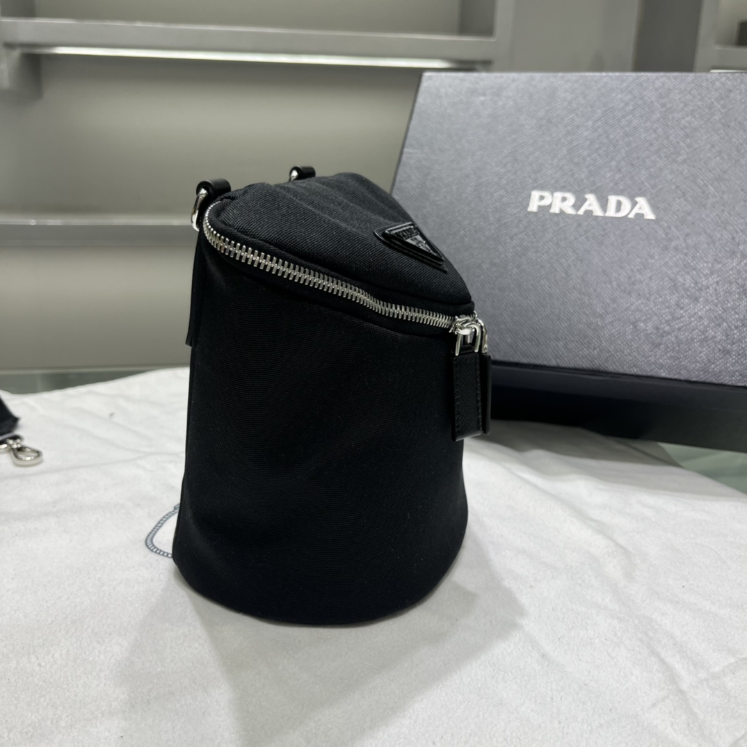 Prada Re-Nylon And Leather Shoulder Bag - 