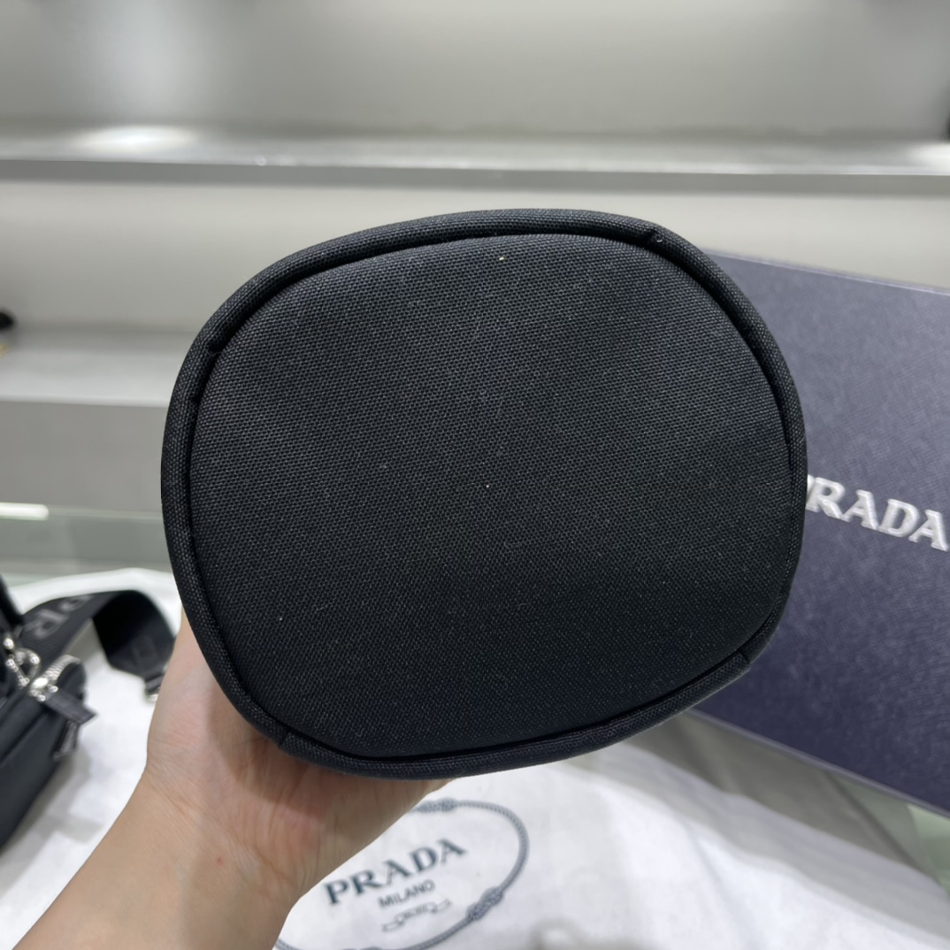 Prada Re-Nylon And Leather Shoulder Bag - 