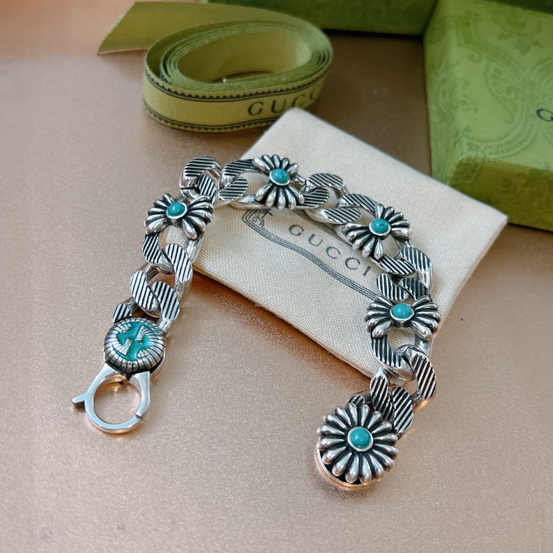 Gucci Interlocking G Flower Bracelet - PerfectKickZ