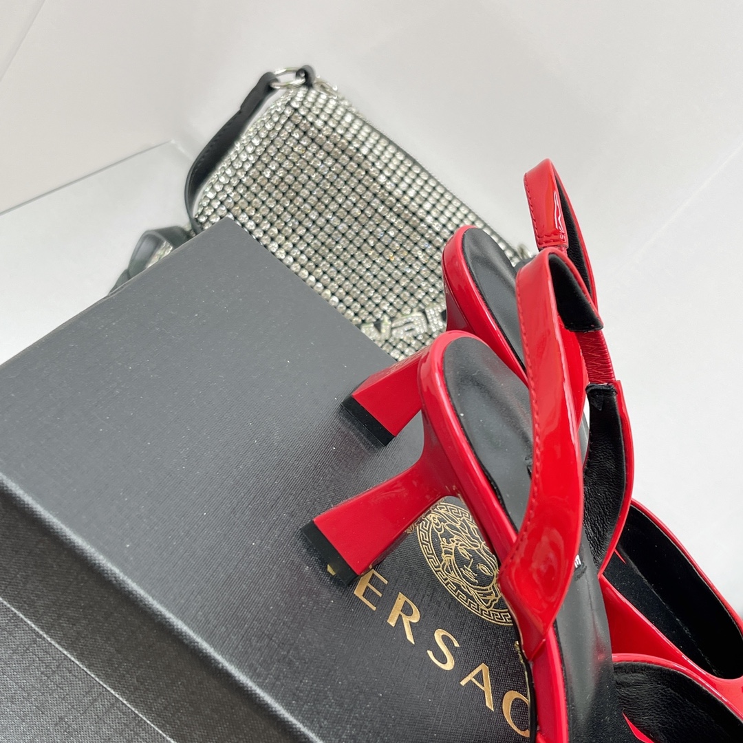 Versace La Medusa Sling-Back Pumps - PerfectKickZ