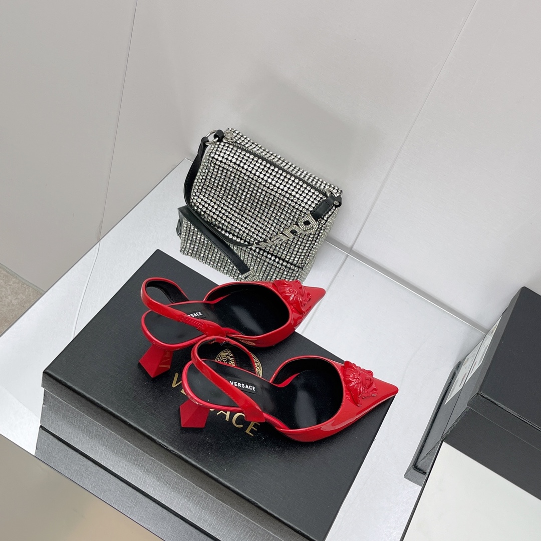 Versace La Medusa Sling-Back Pumps - PerfectKickZ