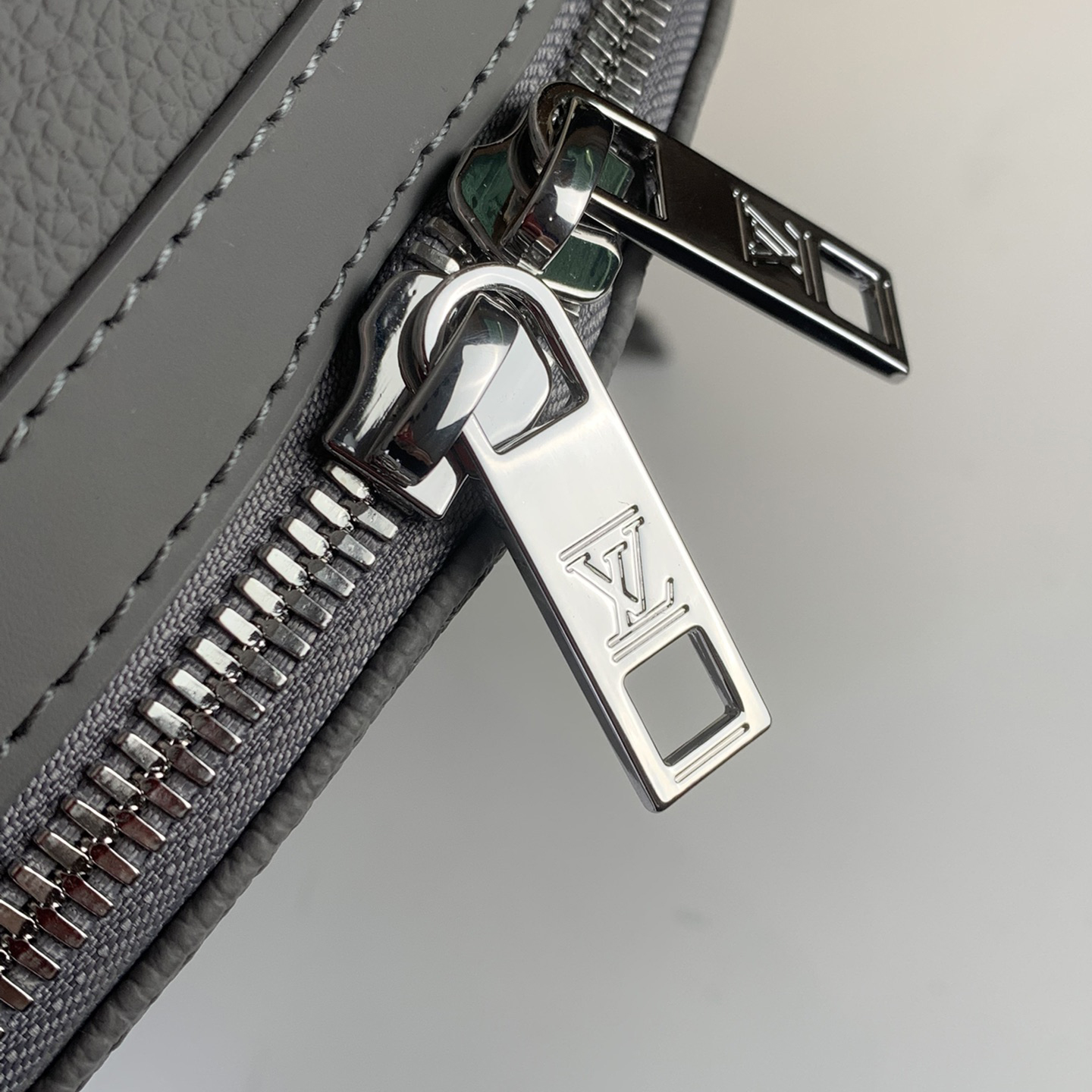 Louis Vuitton New Backpack(43-30-14cm)      M59325 - PerfectKickZ