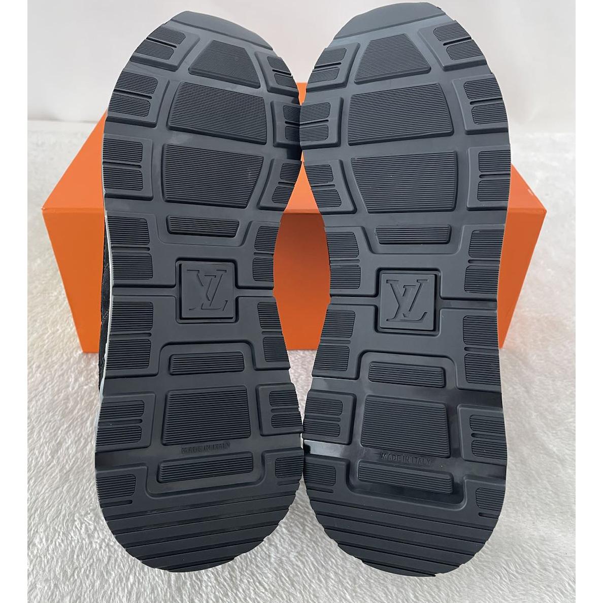 Louis Vuitton Run Away Sneaker(Upon Uk Size)     1A9J1C - PerfectKickZ