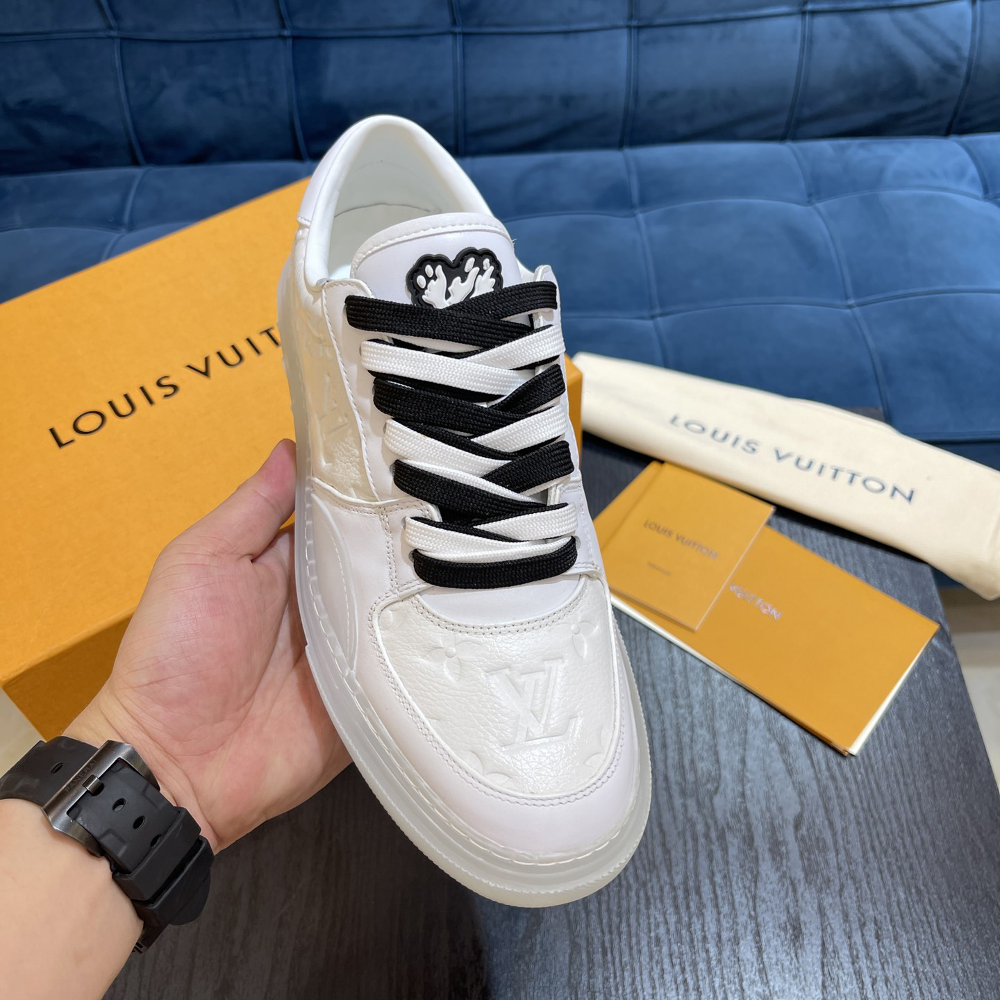 Louis Vuitton LV Ollie Sneaker        - 