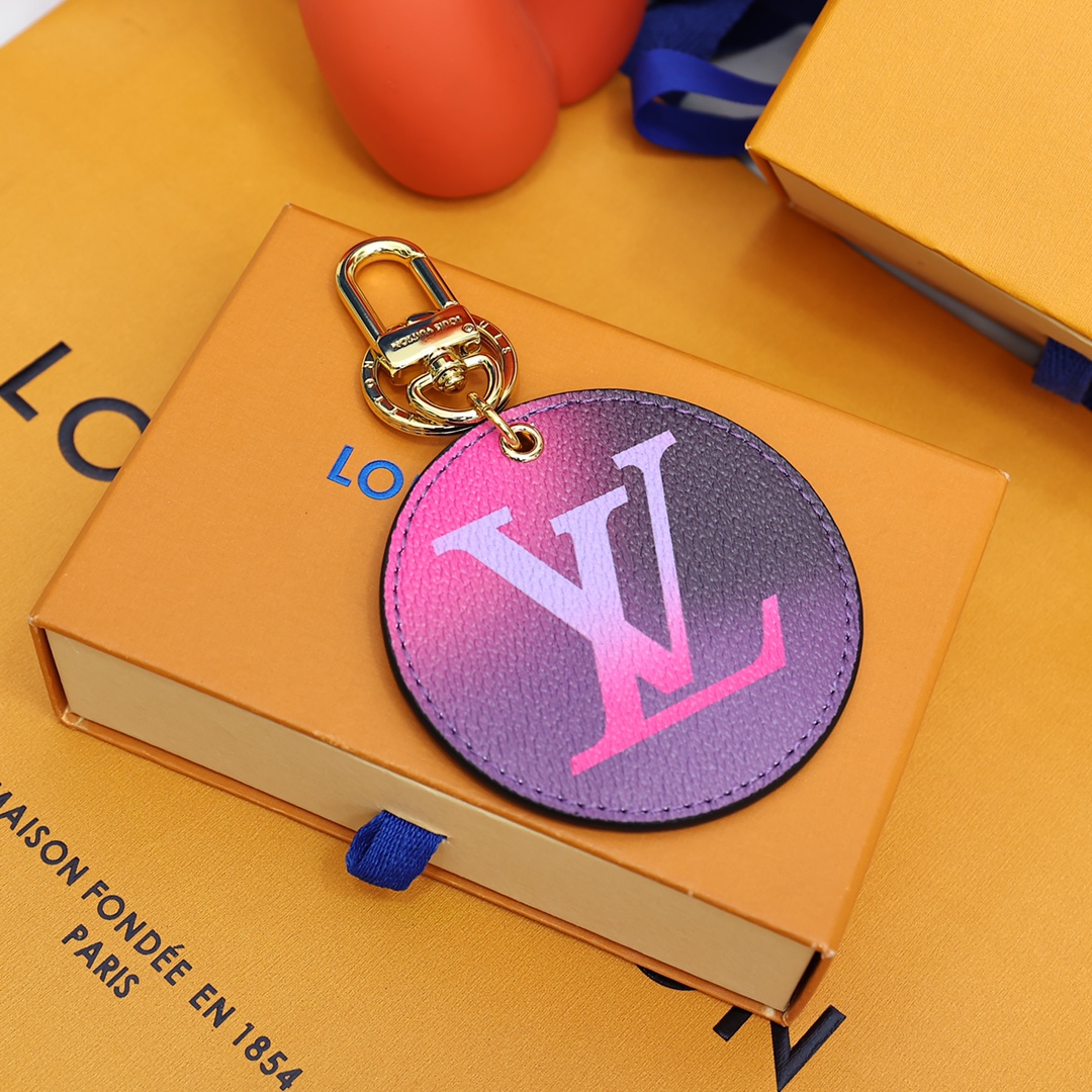 Louis Vuitton Illustre Bag Charm And Key Holder   M00665 - 