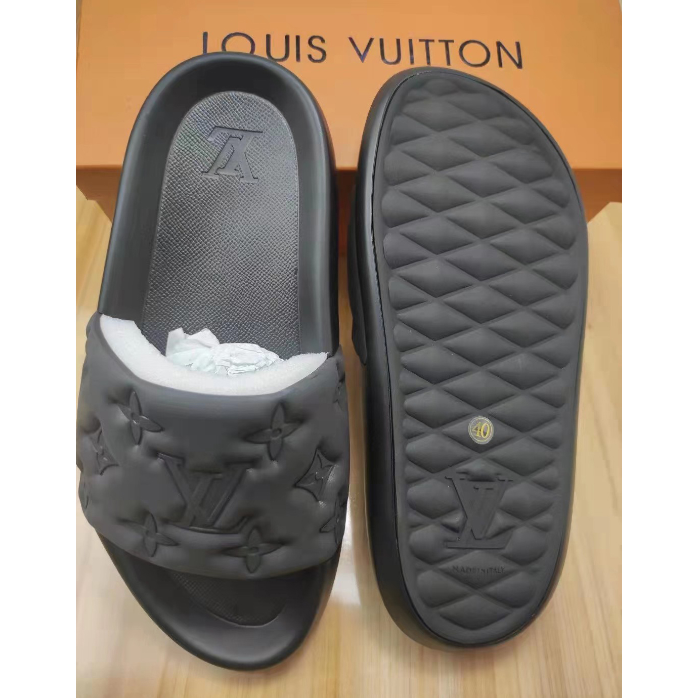 Louis Vuitton Waterfront Mule  1A9FKO - PerfectKickZ