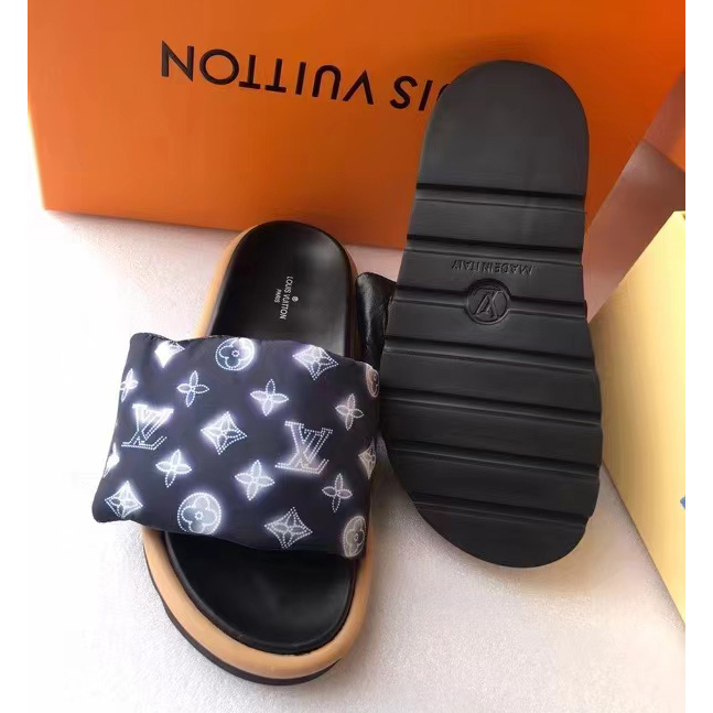 Louis Vuitton Pool Pillow Comfort Mules     1A9SMR - PerfectKickZ