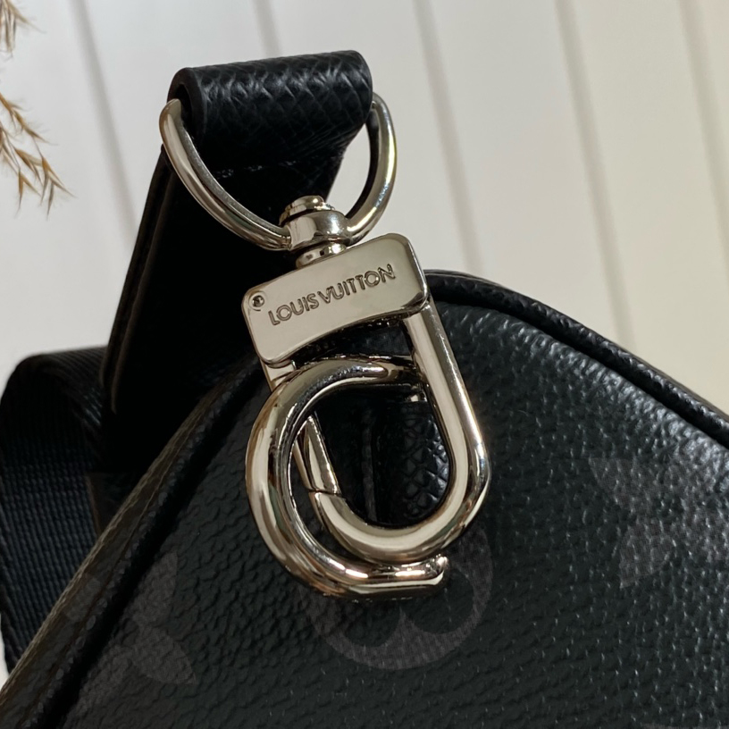 Louis Vuitton Outdoor Slingbag(13-21-5cm)   M30741 - PerfectKickZ
