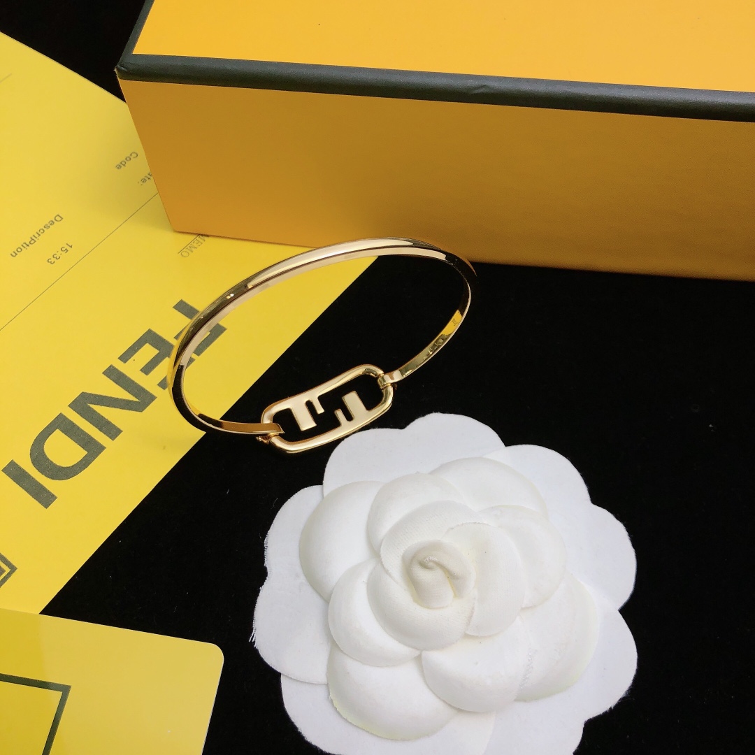 Fendi O’Lock Bracelet - PerfectKickZ