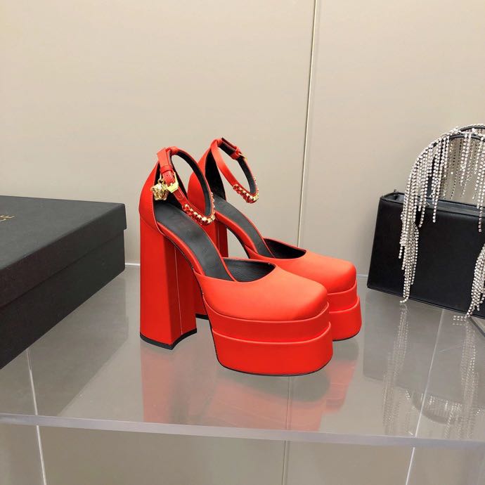 Versace Medusa Aevitsa Platform Pumps(15.5cm) - PerfectKickZ