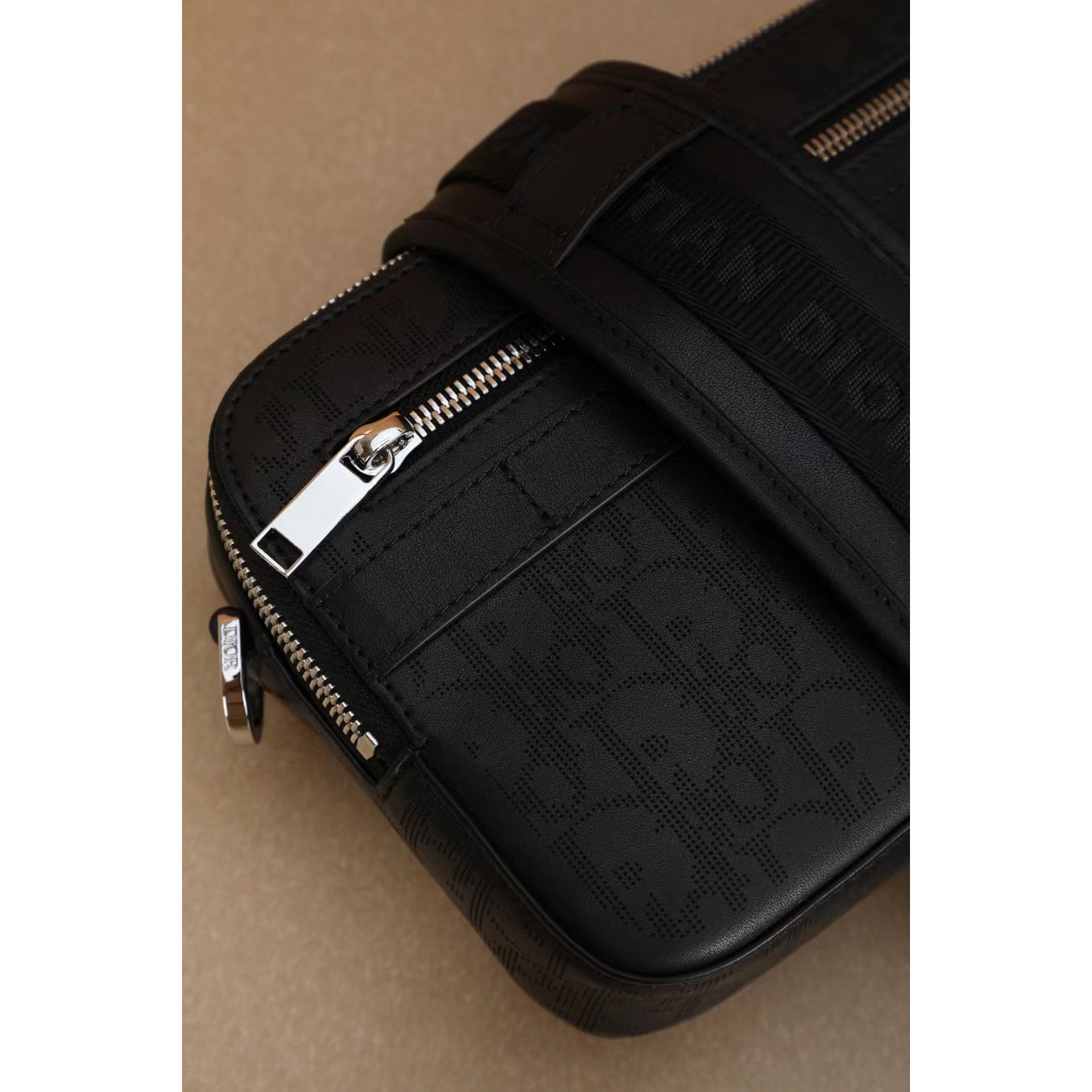 Dior Black Obique Galaxy Leather Safari Messenger Bag(22-15-6cm) - PerfectKickZ