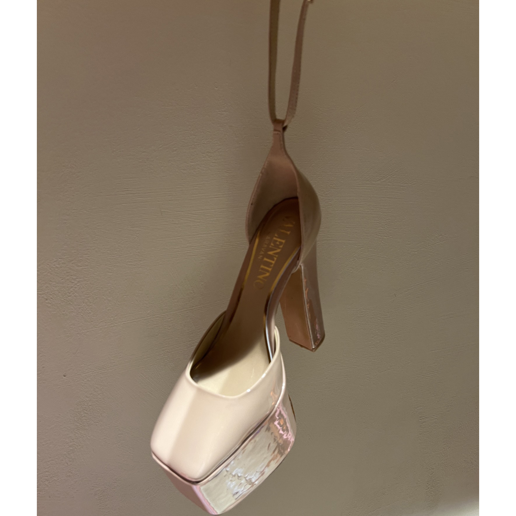 Valenti Garavani Tan-Go Platform Pump In Patent Leather  155 MM - PerfectKickZ