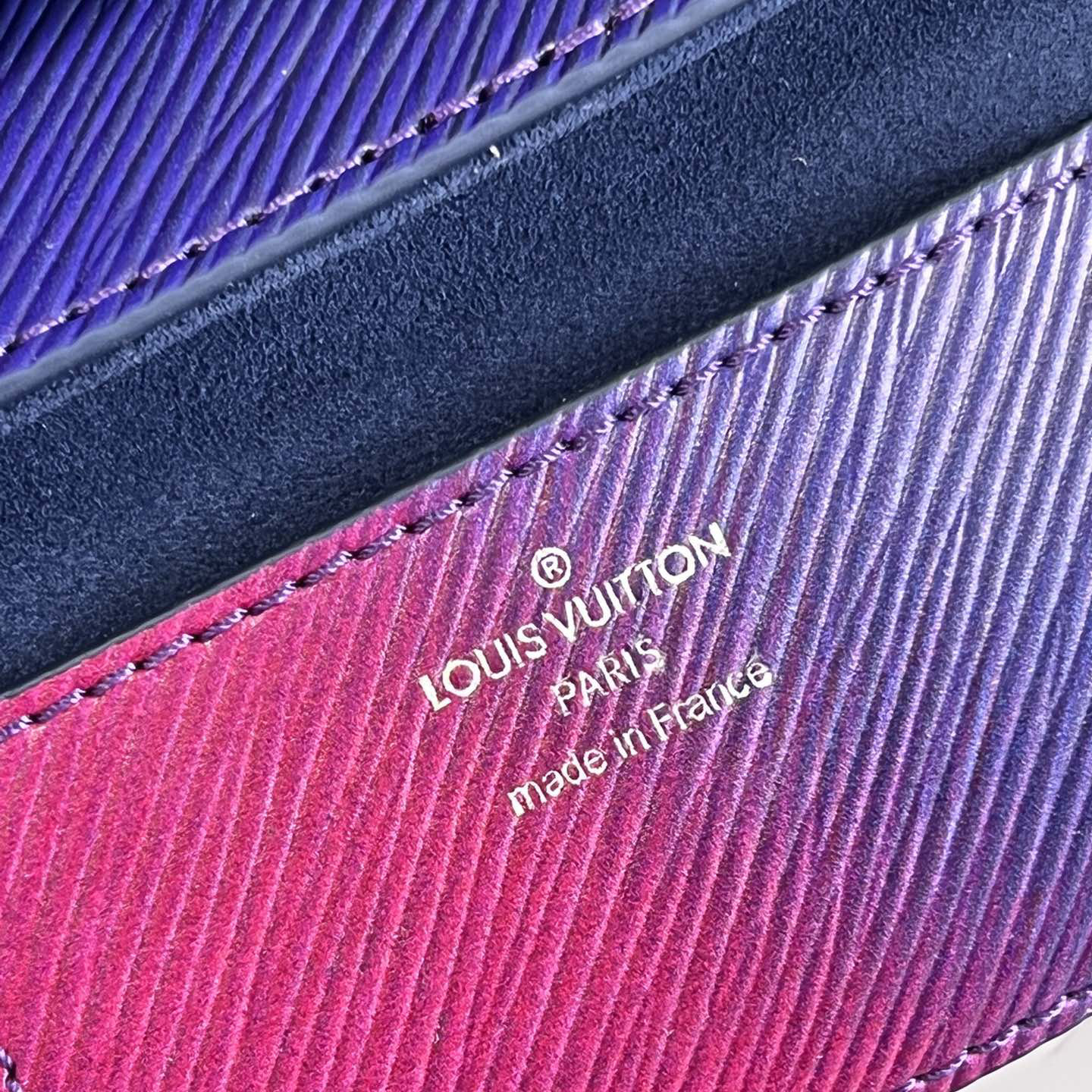 Louis Vuitton Twist MM Handbag(23-17-9.5CM)  M59894 - PerfectKickZ