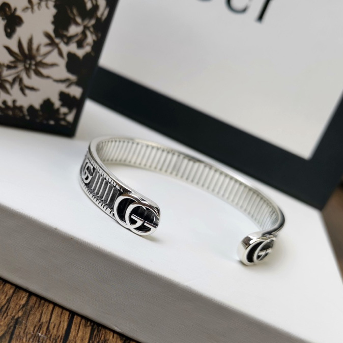 Gucci Bracelet With Double G In Silver - PerfectKickZ