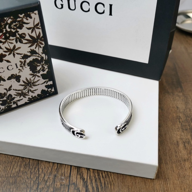 Gucci Bracelet With Double G In Silver - PerfectKickZ