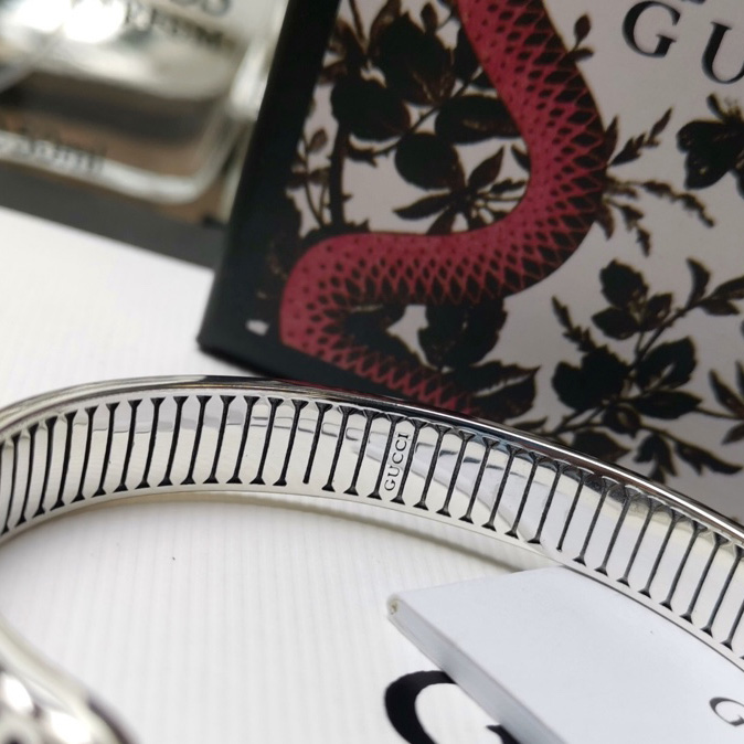 Gucci Bracelet With Double G In Silver - PerfectKickZ