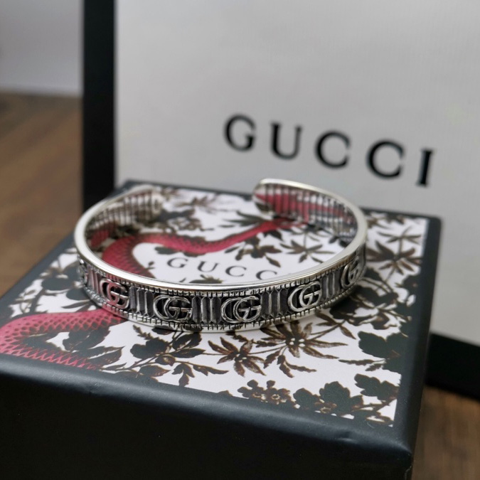 Gucci Bracelet With Double G In Silver - PerfectKickZ