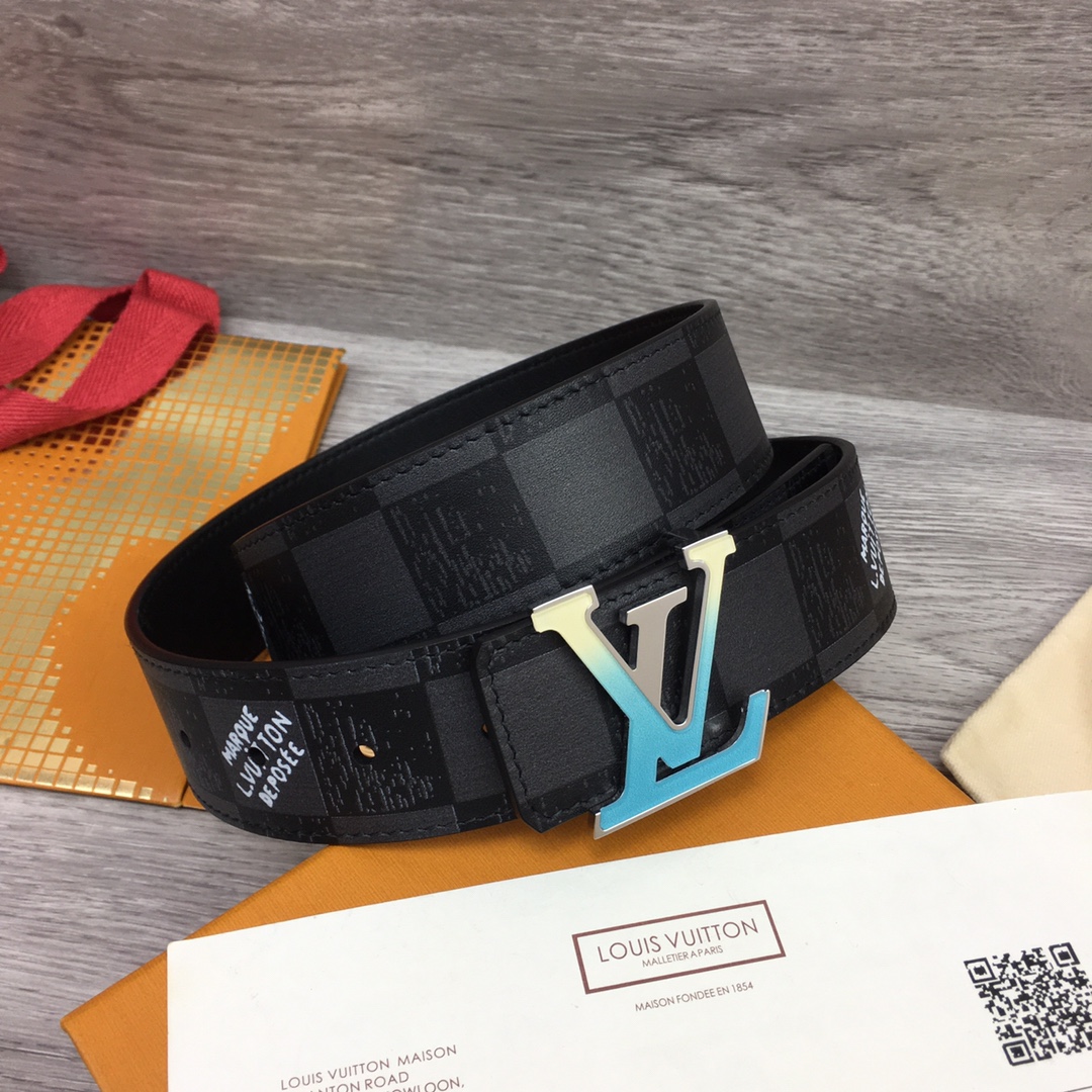 Louis Vuitton Shape 40MM Reversible Belt - PerfectKickZ