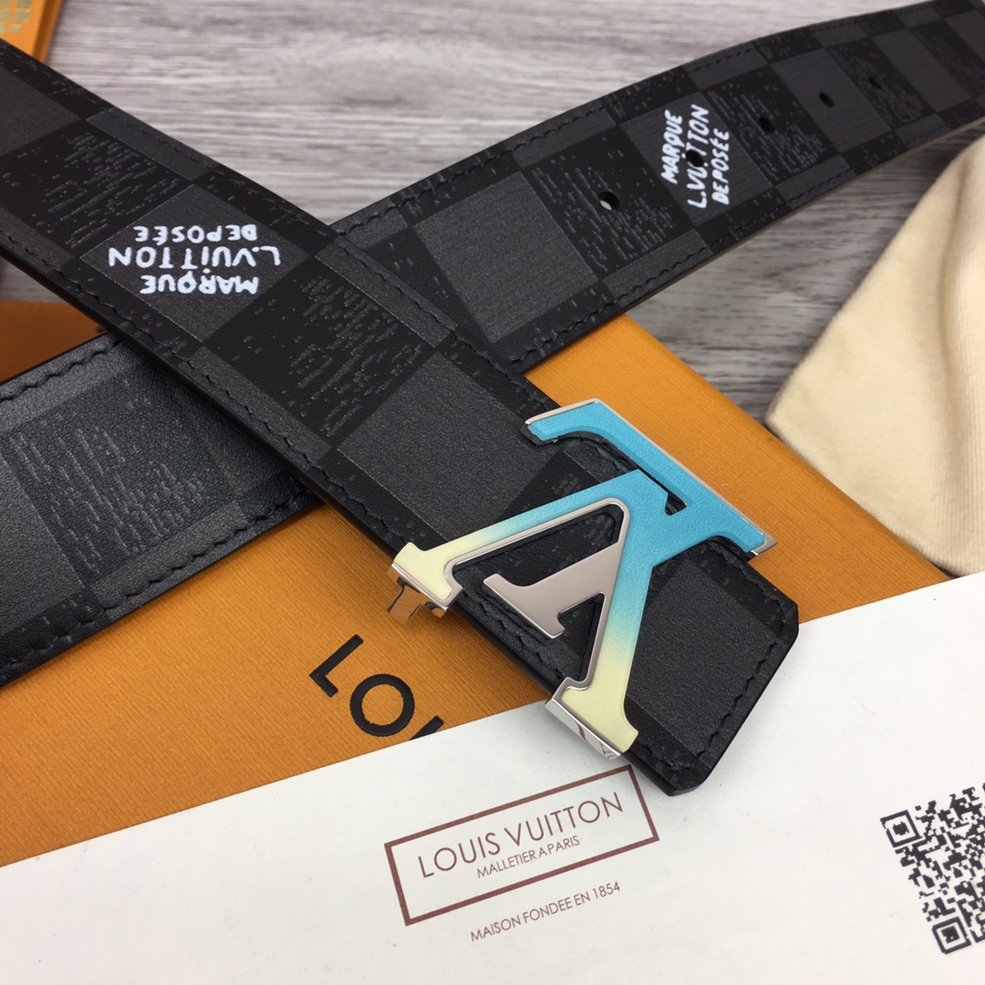 Louis Vuitton Shape 40MM Reversible Belt - PerfectKickZ