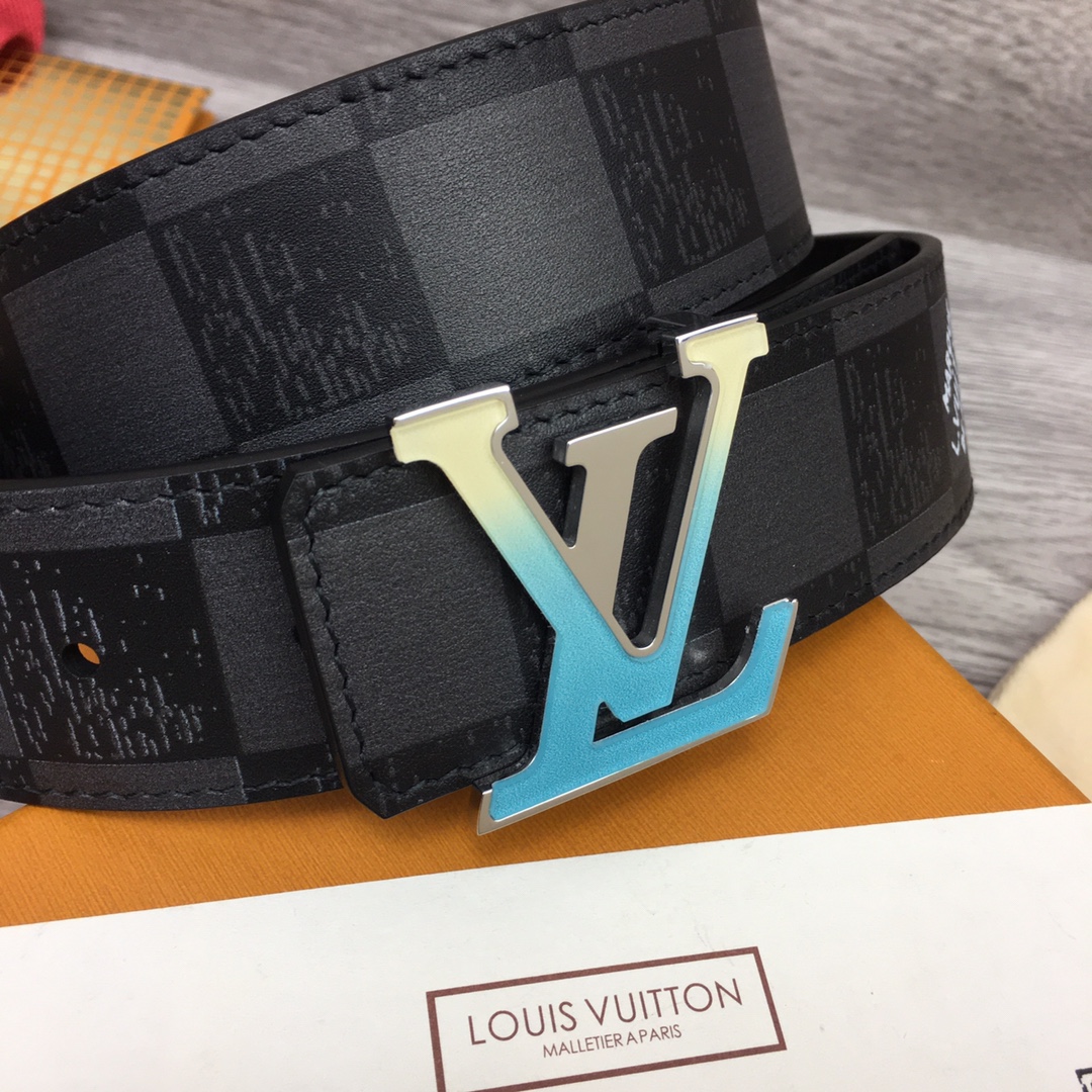 Louis Vuitton Shape 40MM Reversible Belt - PerfectKickZ