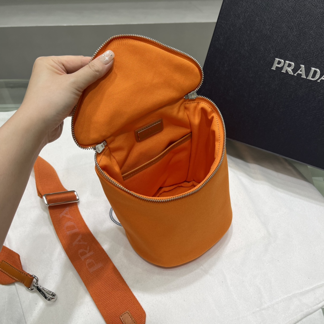 Prada Canvas Shoulder Bag(21-15-15cm)   2VH147 - PerfectKickZ