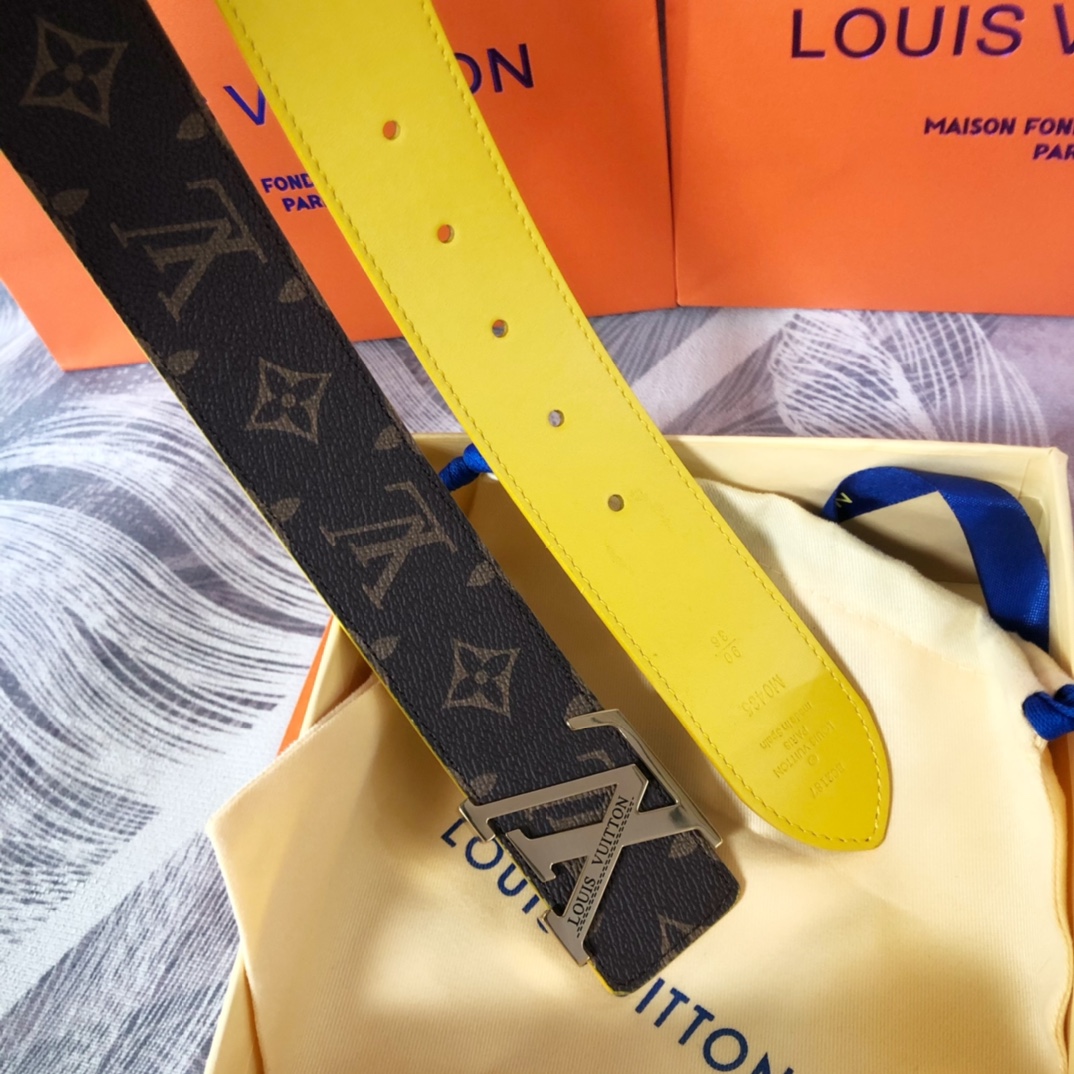 Louis Vuitton LV Pyramide Cities Exclusive 40MM Reversible Belt—London - PerfectKickZ
