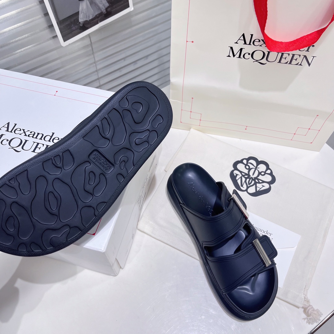 Alexander Mqueen Women's Hybrid Slide In Black/Silver - PerfectKickZ