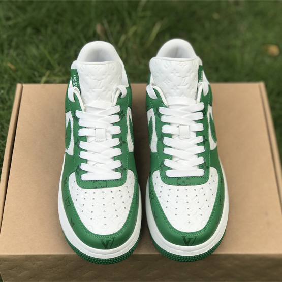 Louis Vuitton x Off-White x Nike Sneaker   (Upon UK Size) - 