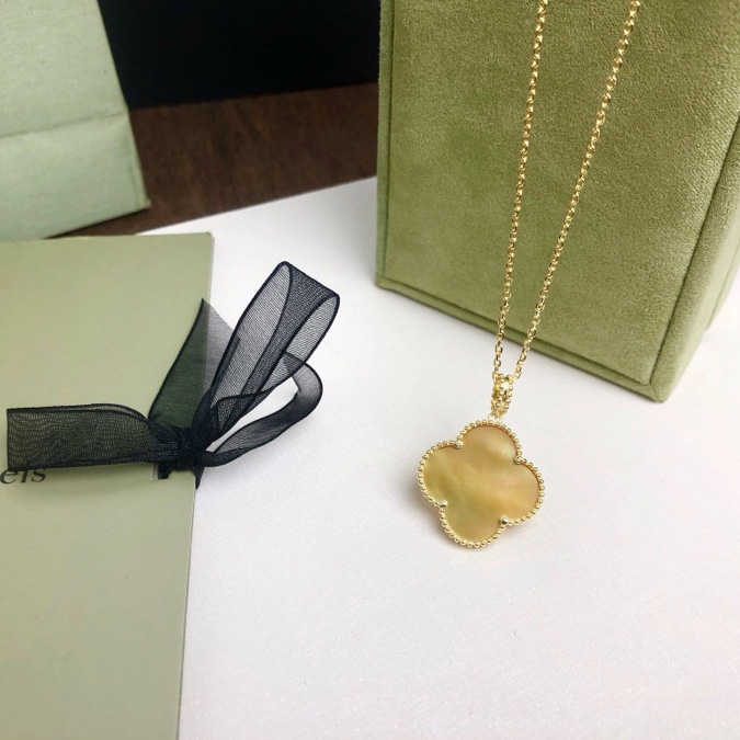 Van Cleef & Arpels Magic Alhambra Long Necklace, 1 Motif - PerfectKickZ