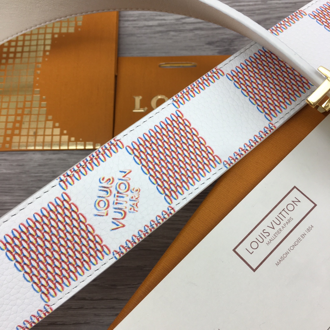 Louis Vuitton LV Optic 40MM Reversible Belt   M0556S - PerfectKickZ