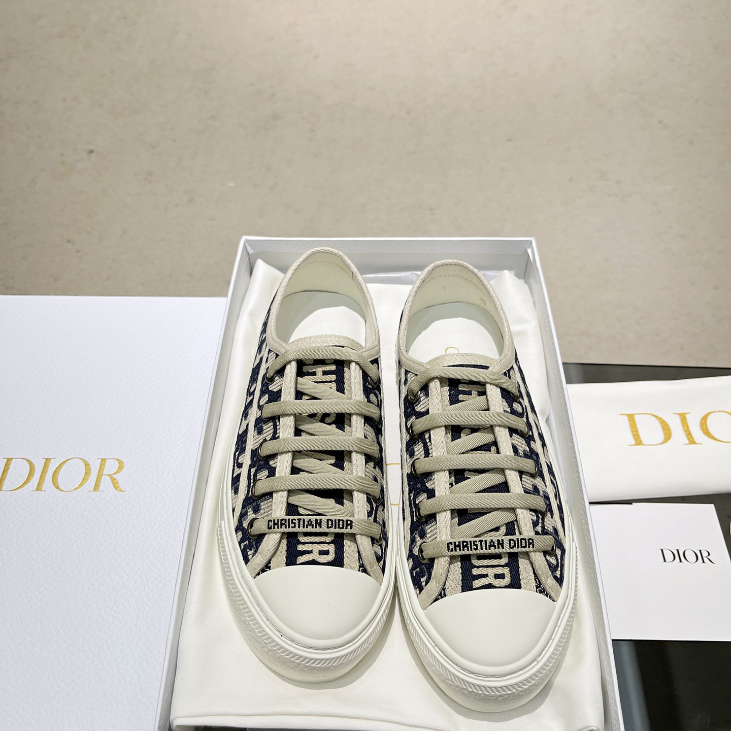 Dior Walk'n' Dior  Sneaker - PerfectKickZ