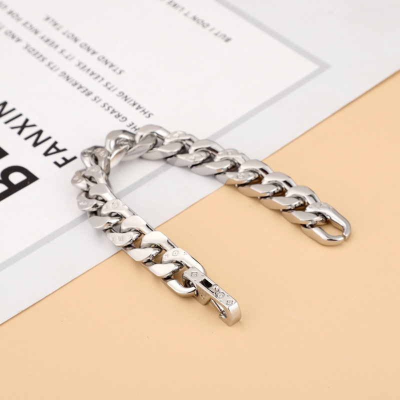 Louis Vuitton LV Chain Links Bracelet  21cm    M69988 - PerfectKickZ
