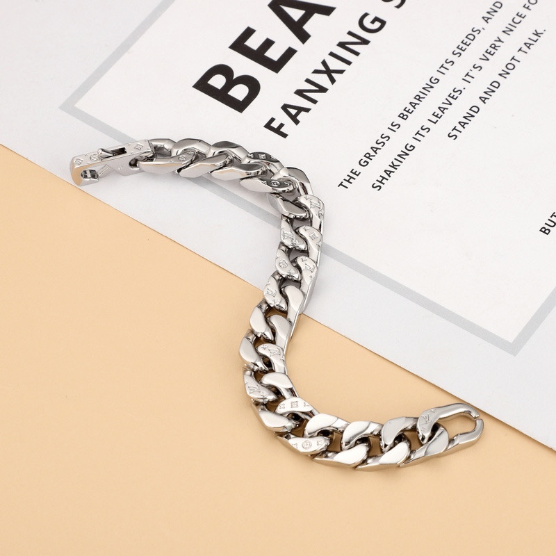 Louis Vuitton LV Chain Links Bracelet  21cm    M69988 - PerfectKickZ