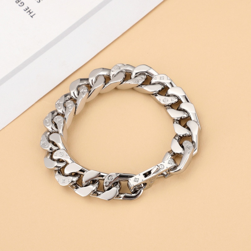 Louis Vuitton LV Chain Links Bracelet  21cm    M69988 - PerfectKickZ