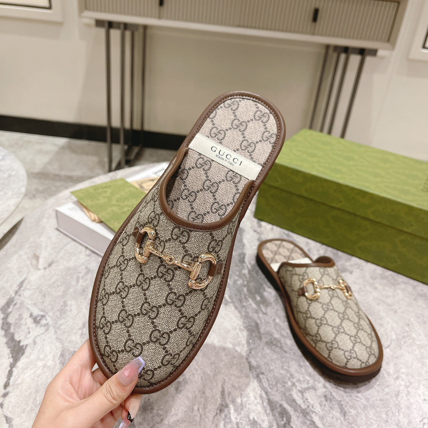 Gucci Men's Slipper With Horsebit - PerfectKickZ