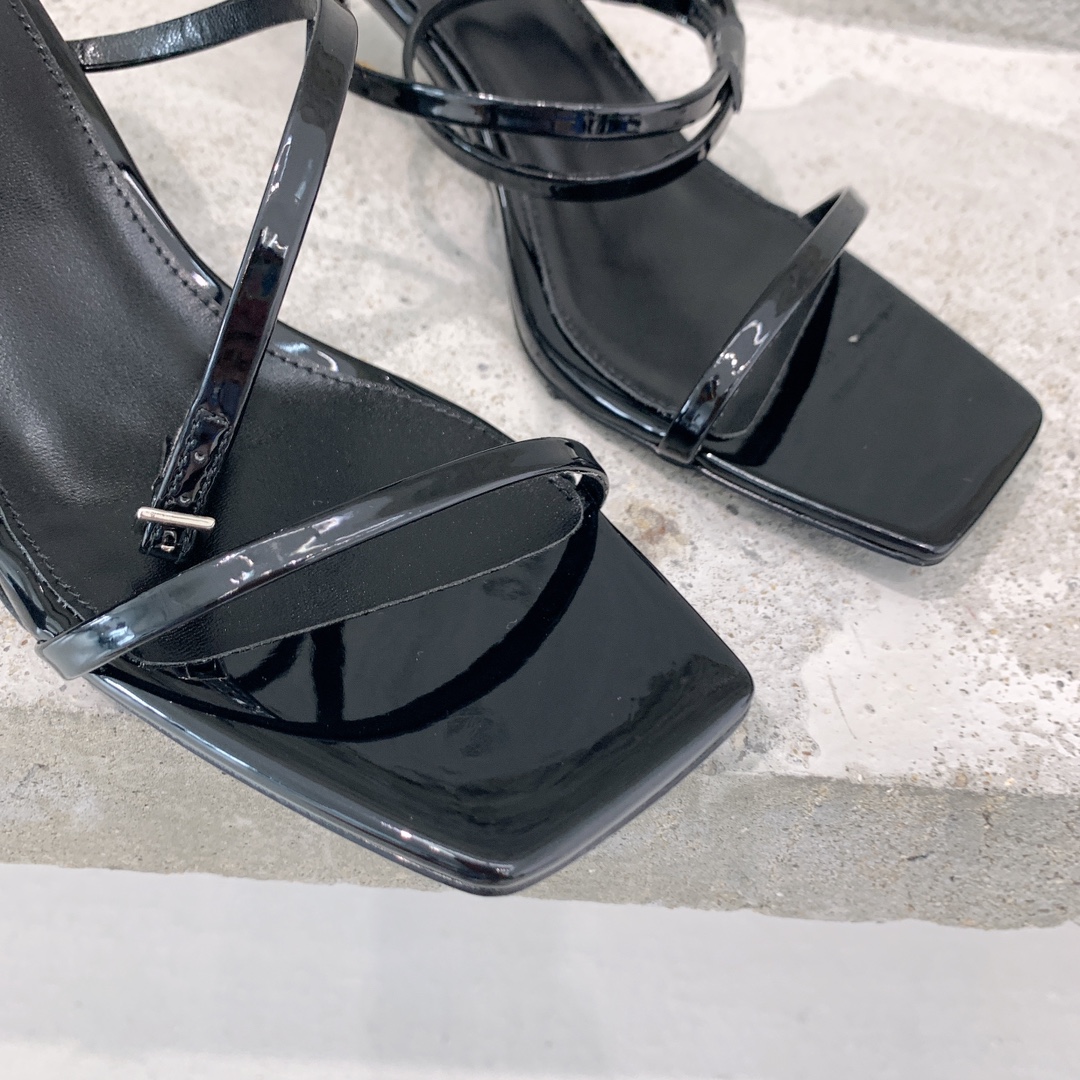 Saint Laurent Nuit Sandals In Patent Leather - PerfectKickZ