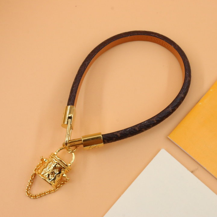 Louis Vuitton LV Cannes Bracelet     M8048E - 