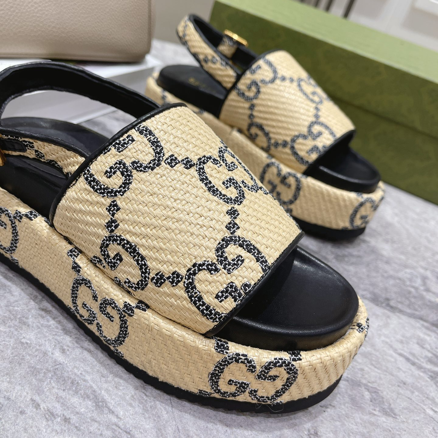 Gucci GG Platform Sandal - PerfectKickZ