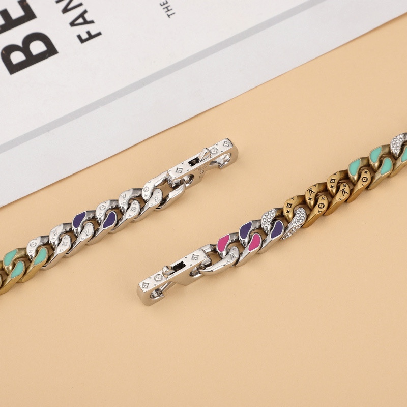 Louis Vuitton Chain Links Patches Necklace MP2682   50cm    - PerfectKickZ